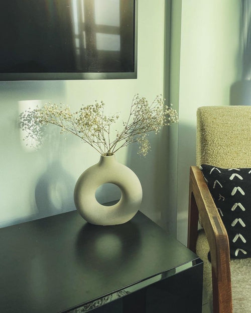 HaloForm Minimalist Ceramic Donut Vase | Modern Home Décor | Inkraft Paragon