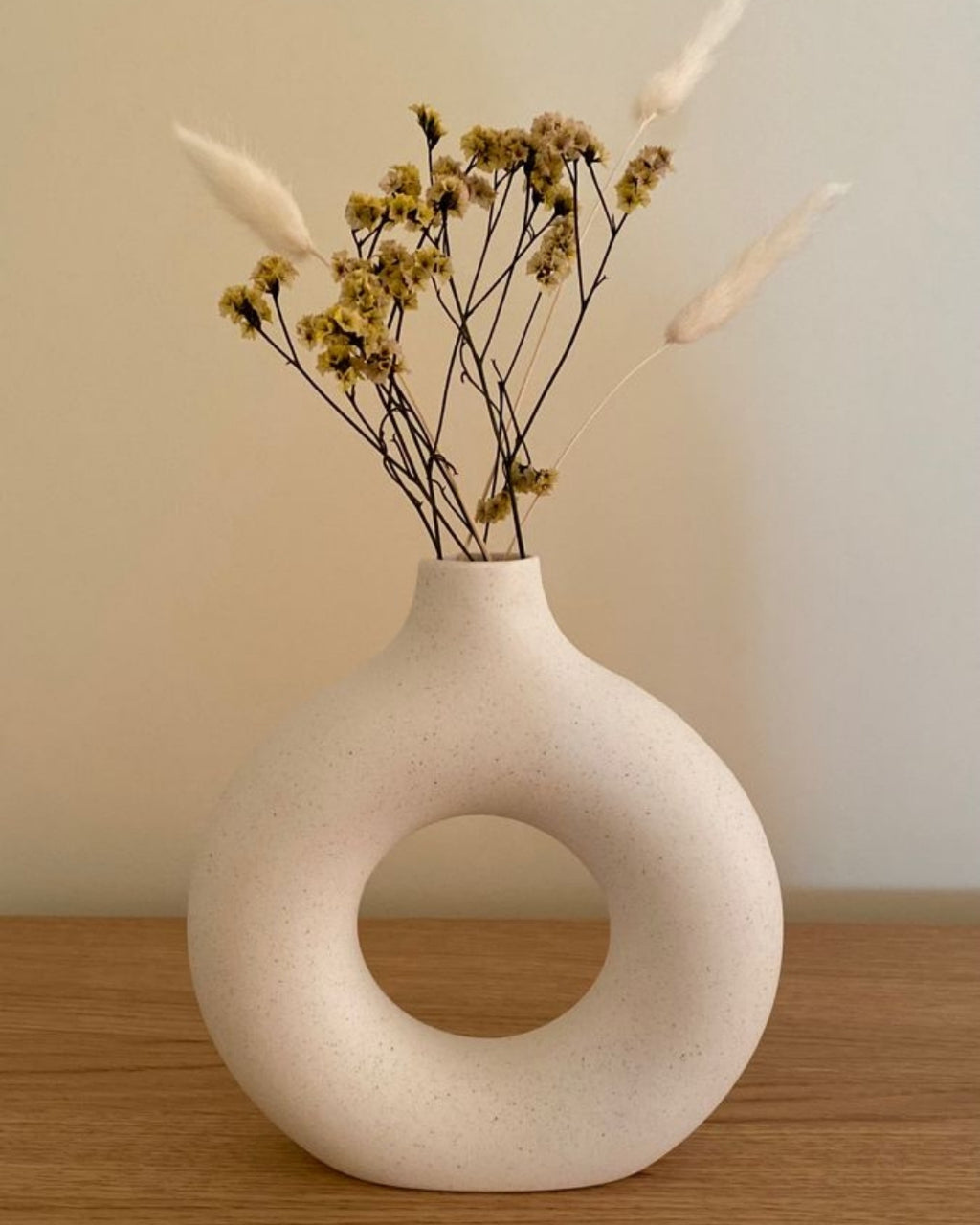 HaloForm Minimalist Ceramic Donut Vase | Modern Home Décor | Inkraft Paragon